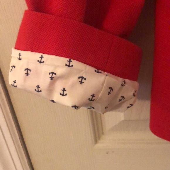 Red jacket - Picture 2 of 3